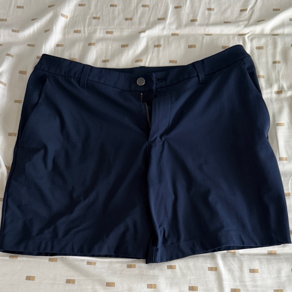 lululemon athletica Men's Navy Flat-Front Performance Shorts